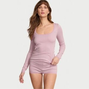 VICTORIA’S SECRET Women's Pink Sleepwear Set.